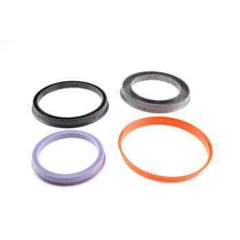 4 Zentrierringe 110,0 mm - 104,5 mm / OF-System / Farbe - Schwarz